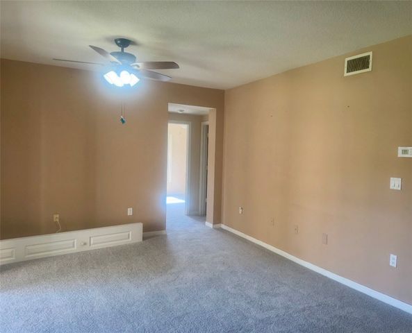 5060 Fairways Circle F202, Vero Beach, FL 32967