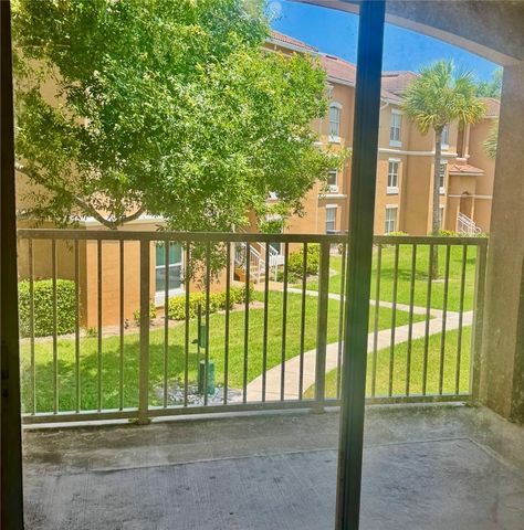 5060 Fairways Circle F202, Vero Beach, FL 32967