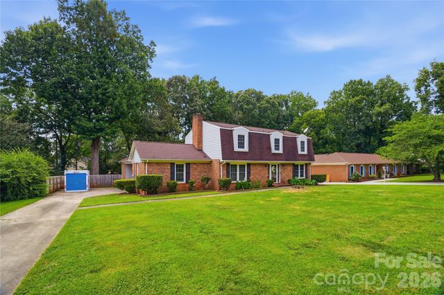 6419 Pencade Lane, Charlotte, NC 28215
