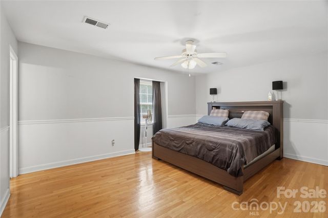 6419 Pencade Lane, Charlotte, NC 28215