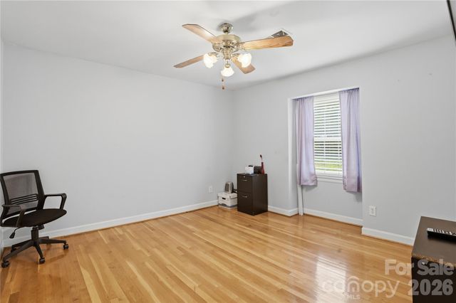 6419 Pencade Lane, Charlotte, NC 28215