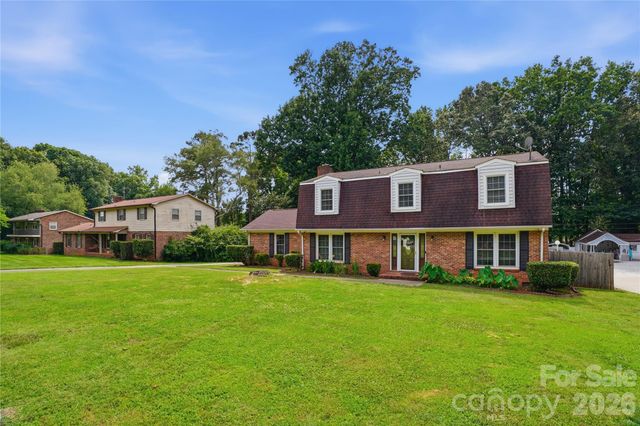 6419 Pencade Lane, Charlotte, NC 28215