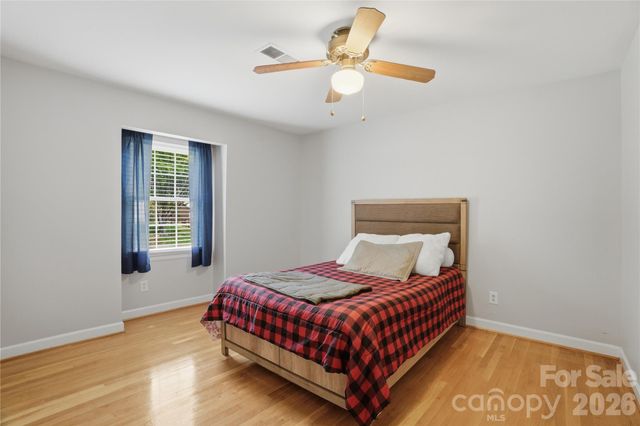 6419 Pencade Lane, Charlotte, NC 28215
