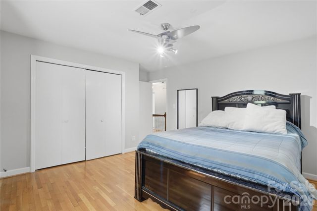 6419 Pencade Lane, Charlotte, NC 28215