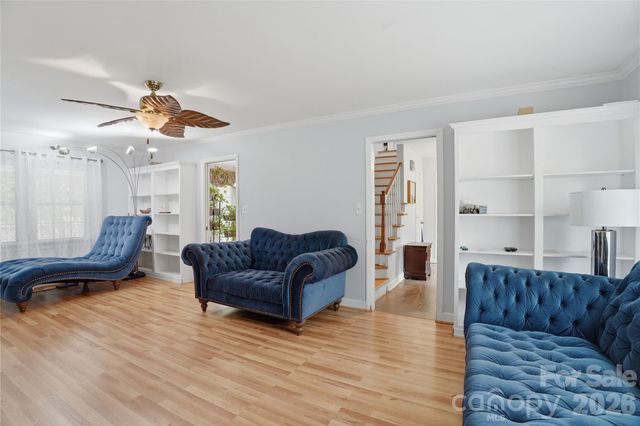 6419 Pencade Lane, Charlotte, NC 28215