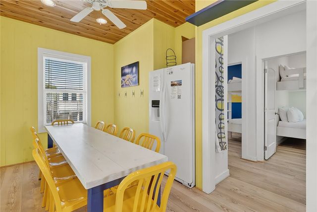 2727 S 11th St 26, Port Aransas, TX 78373