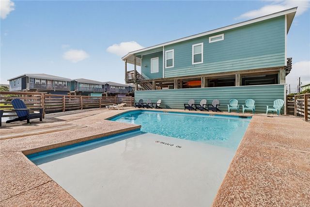 2727 S 11th St 26, Port Aransas, TX 78373