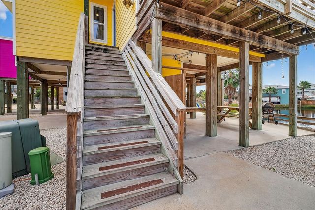 2727 S 11th St 26, Port Aransas, TX 78373