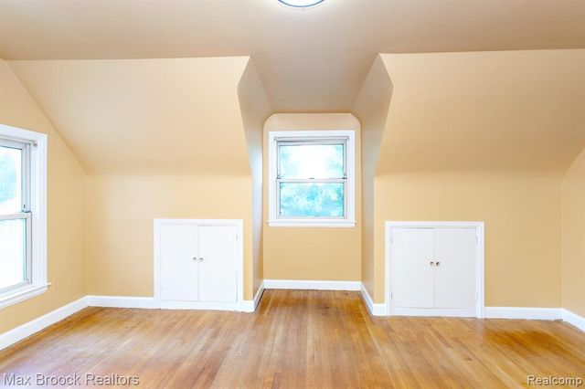 25830 Berkley Avenue, Huntington Woods, MI 48070