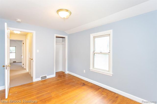 25830 Berkley Avenue, Huntington Woods, MI 48070