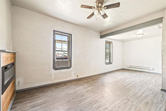 420 N Barker Avenue, El Reno, OK 73036