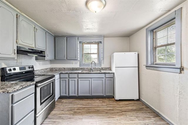 420 N Barker Avenue, El Reno, OK 73036