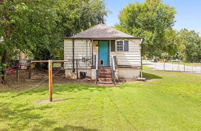 420 N Barker Avenue, El Reno, OK 73036