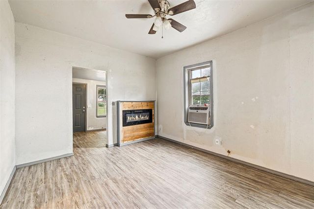 420 N Barker Avenue, El Reno, OK 73036