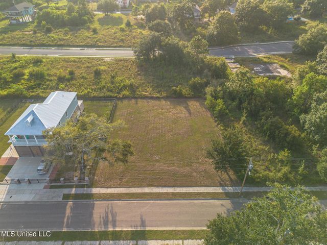 133 Markham Drive, Long Beach, MS 39560