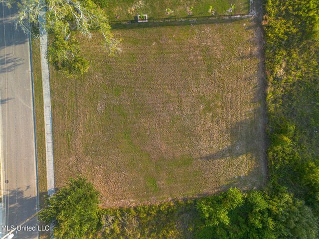 133 Markham Drive, Long Beach, MS 39560