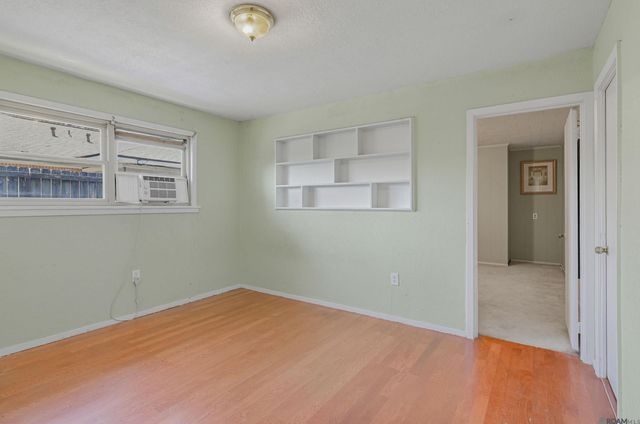 24618 Pecan Place Dr, Plaquemine, LA 70764