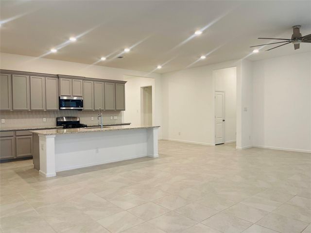 3708 Rock Ledge Drive, Rosenberg, TX 77469