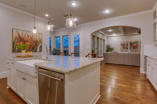 3978 Davila Drive, Dallas, TX 75220