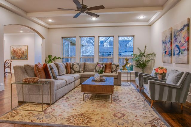 3978 Davila Drive, Dallas, TX 75220