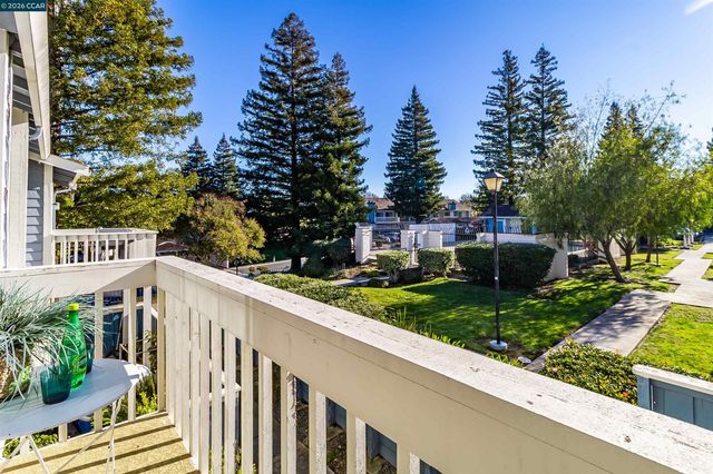 100 Glenwood, Hercules, CA 94547