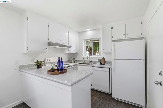 7359 7361 Glenoaks Way, Dublin, CA 94568