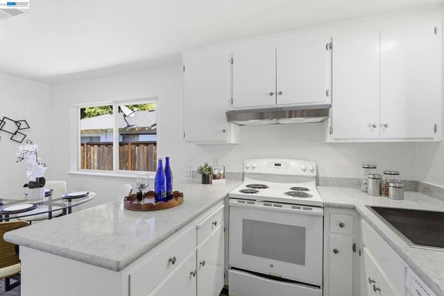 7359 7361 Glenoaks Way, Dublin, CA 94568