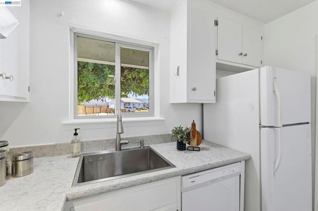 7359 7361 Glenoaks Way, Dublin, CA 94568