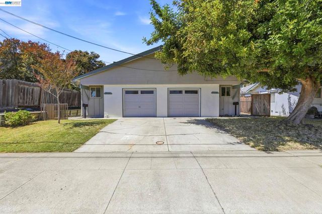 7359 7361 Glenoaks Way, Dublin, CA 94568