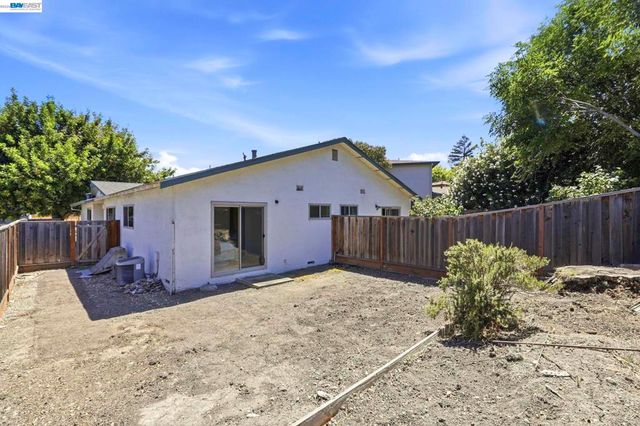 7359 7361 Glenoaks Way, Dublin, CA 94568