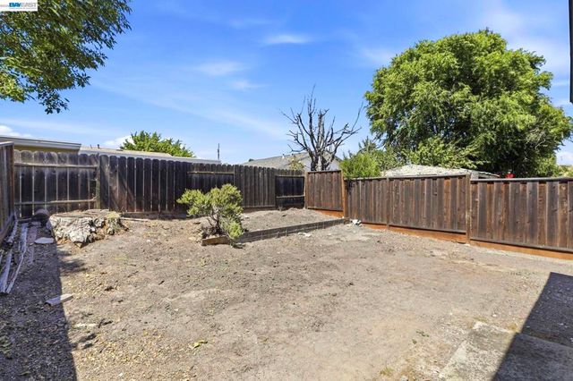 7359 7361 Glenoaks Way, Dublin, CA 94568