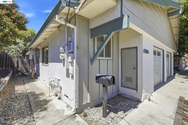 7359 7361 Glenoaks Way, Dublin, CA 94568