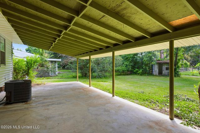 5863 Canton Park Drive, Jackson, MS 39211