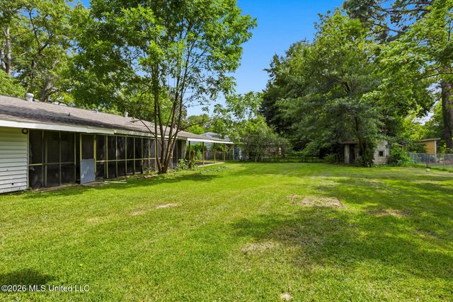 5863 Canton Park Drive, Jackson, MS 39211