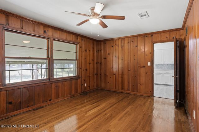 5863 Canton Park Drive, Jackson, MS 39211