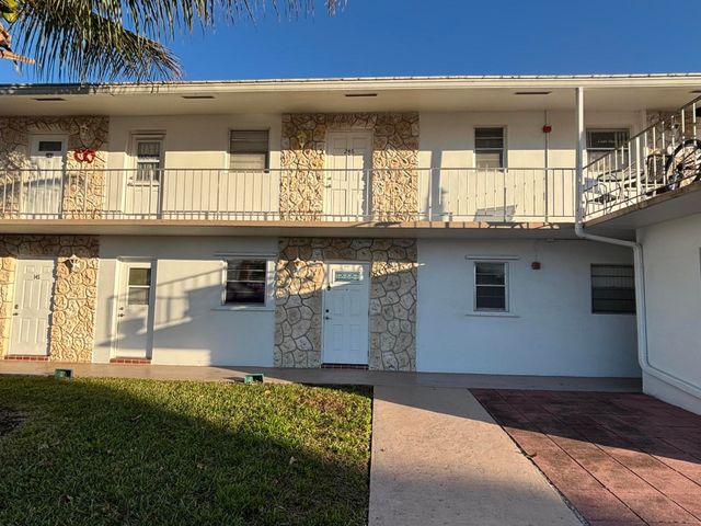 2700 W Golf Boulevard 146, Pompano Beach, FL 33064