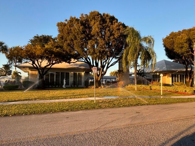 2700 W Golf Boulevard 146, Pompano Beach, FL 33064