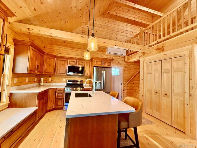 41 Upper Lumber Road, Glen Spey, NY 12737