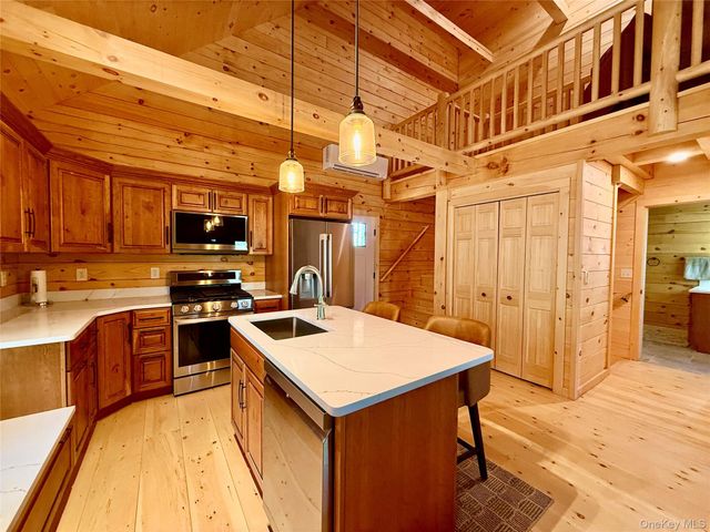 41 Upper Lumber Road, Glen Spey, NY 12737