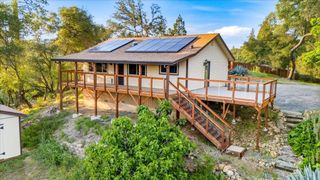 18572 Estrada Pl, Grass Valley, CA 95949