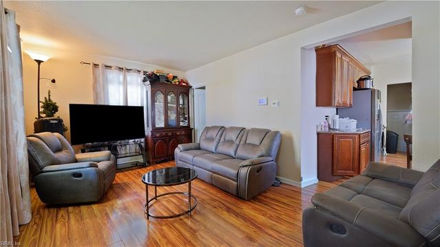 2614 Keller AVE, Norfolk, VA 23509