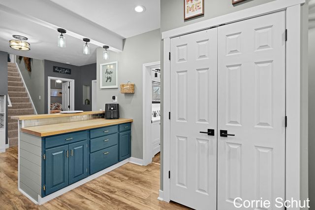 9105 Port Sheldon Street, Blendon Twp, MI 49464