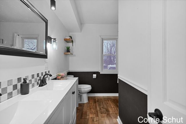 9105 Port Sheldon Street, Blendon Twp, MI 49464