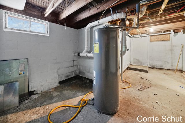 9105 Port Sheldon Street, Blendon Twp, MI 49464