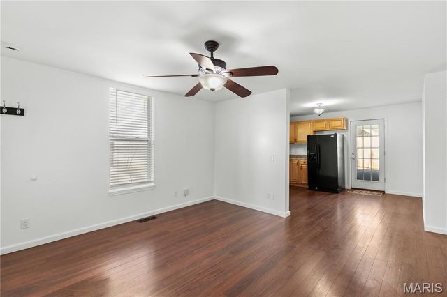 723 N 7th Street, St Charles, MO 63301