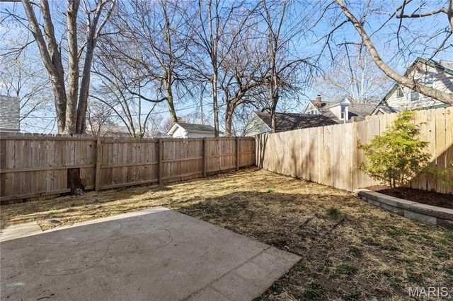 723 N 7th Street, St Charles, MO 63301