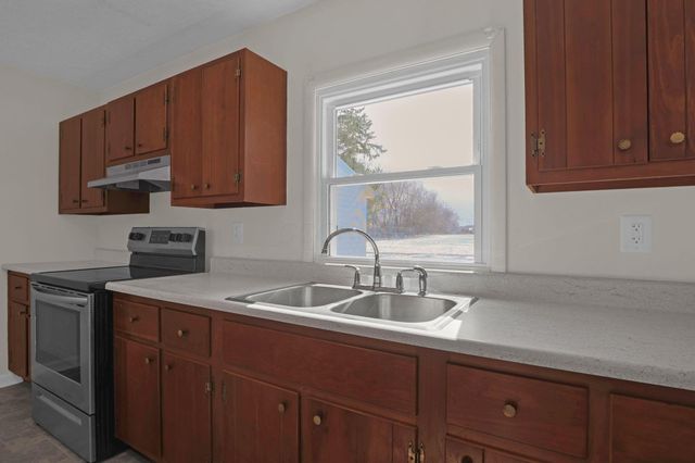 18 Watson Street, Fredericktown, OH 43019