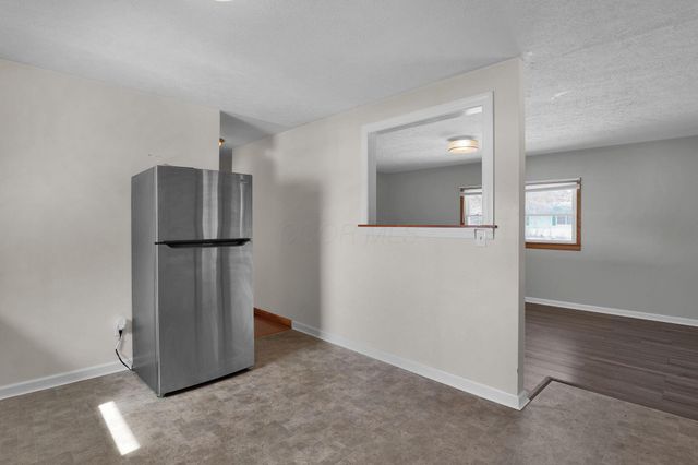 18 Watson Street, Fredericktown, OH 43019