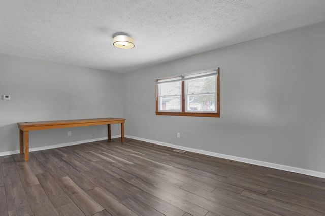 18 Watson Street, Fredericktown, OH 43019