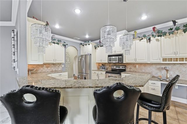 323 Saint James Avenue, Springdale, AR 72764